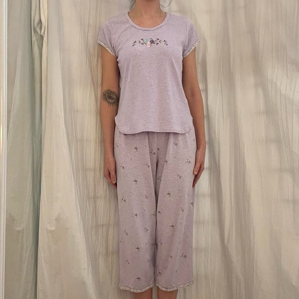 Lilac Purple Floral Embrodiery Pajama Set Tee Shirt and‎ Pants